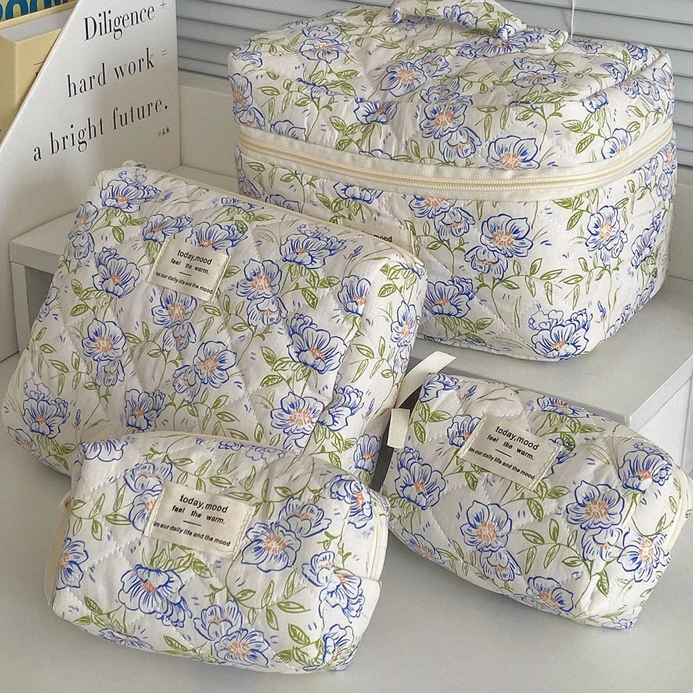 2025 New 3 Bags Set Women Makeup Bag Large Capacity Cosmetic Toiletry Storage Pouch Handbag Make Up Square Zipper Quilting Bag