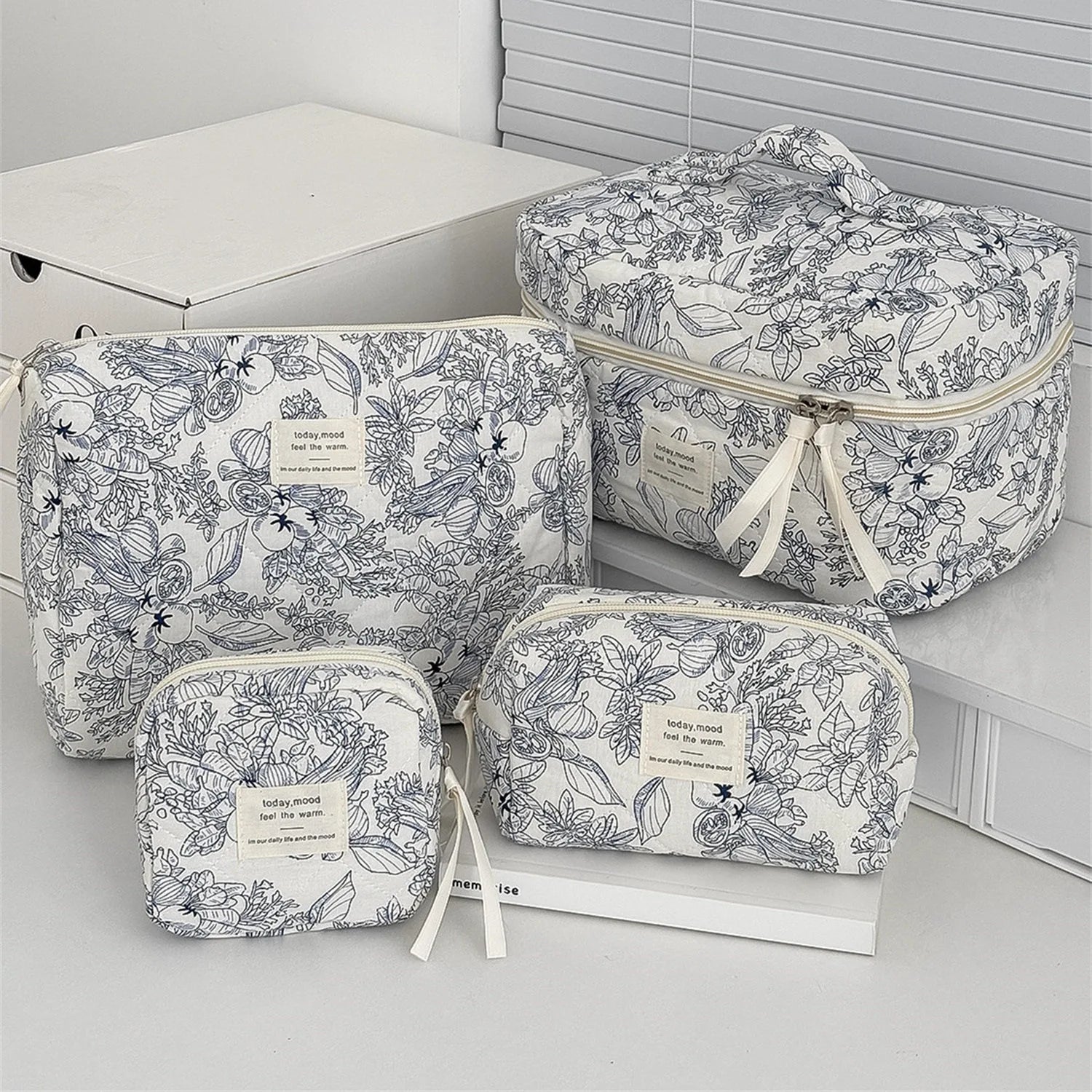 4pcs Floral Makeup Bag Set - Large Capacity Travel Organizer Pouch with Zipper Easy to Clean Travel Toiletry Organizer