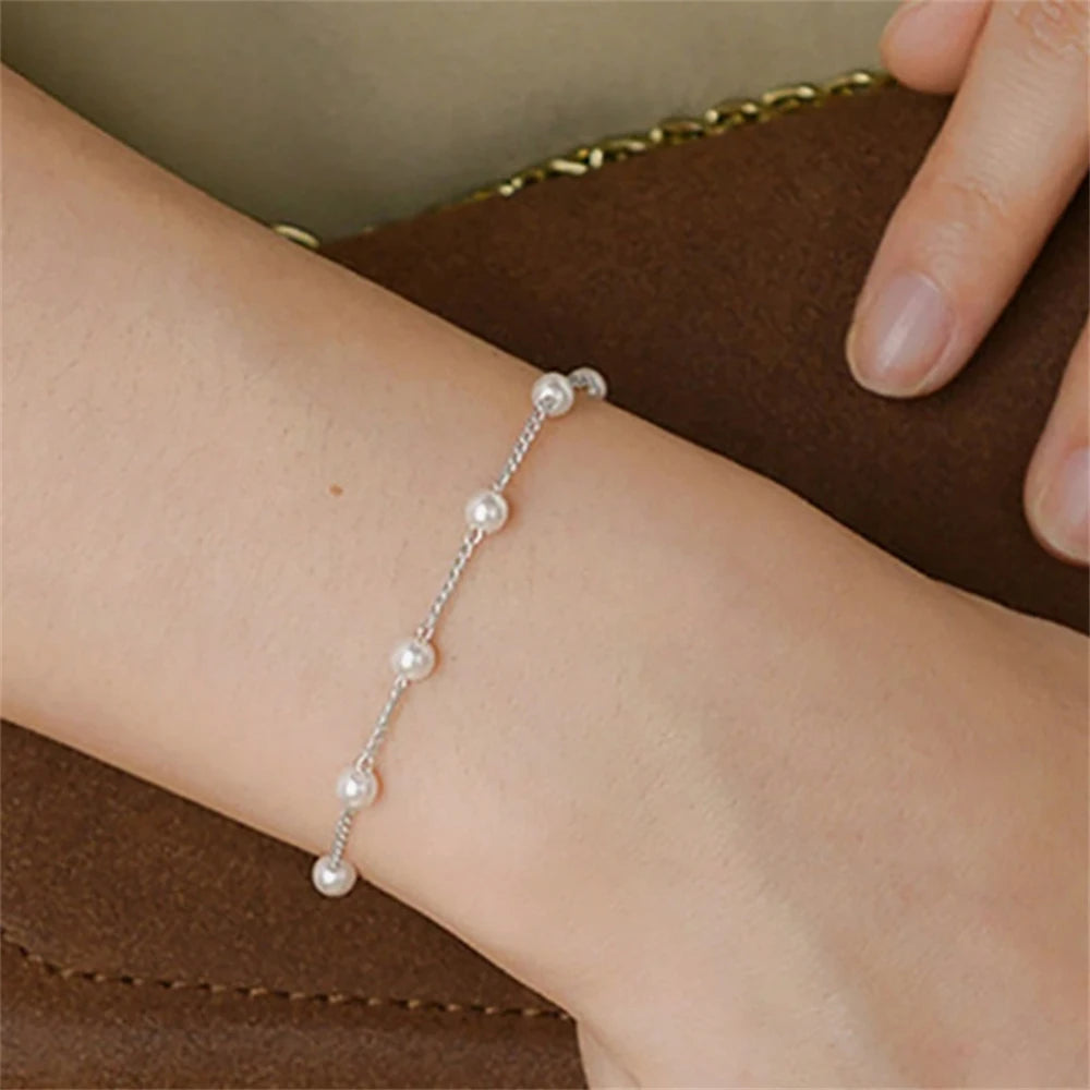 Women Simple Pearls Bracelets Vintage Beads Metal Chain Bracelet Fashion Luxury Design Elegant Stacked Wear Jewelry Charm Gifts