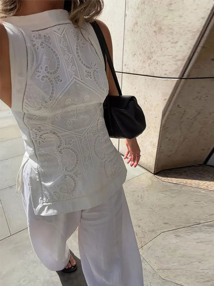 Women's Embroidery Vest Top Vintage Hollow Out Crew Neck Sleeveless Side Split Tank Summer Party Club Daily Matching Streetwear