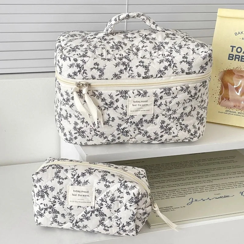 4pcs Retro Black White Floral Cosmetic Bag Large Capacity Portable Travel Toiletry Storage Bag