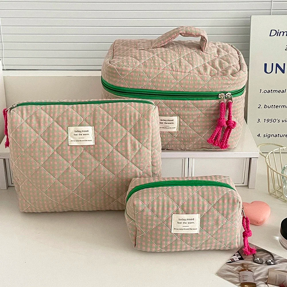 2025 New 3 Bags Set Women Makeup Bag Large Capacity Cosmetic Toiletry Storage Pouch Handbag Make Up Square Zipper Quilting Bag
