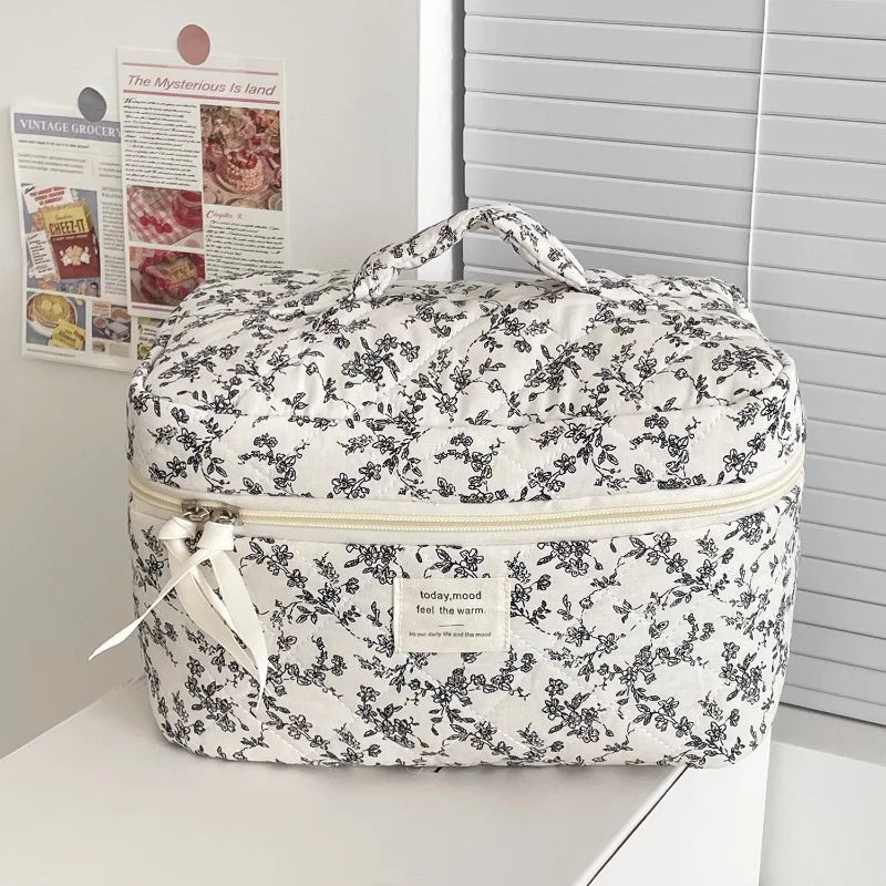 4pcs Retro Black White Floral Cosmetic Bag Large Capacity Portable Travel Toiletry Storage Bag