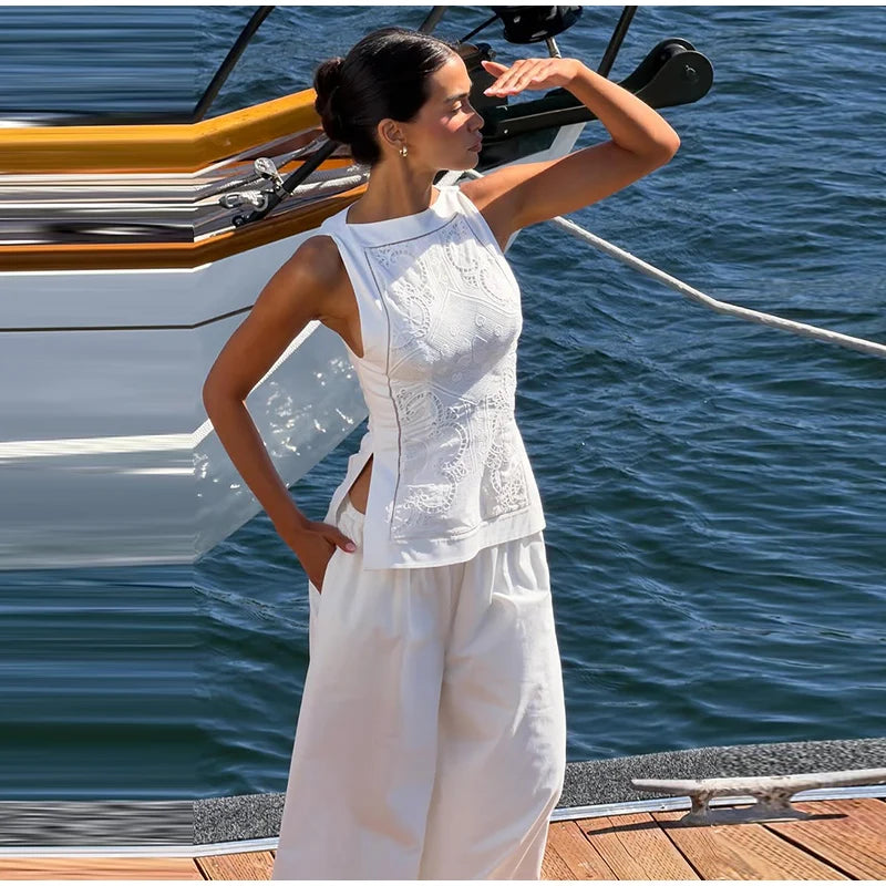 Women's Embroidery Vest Top Vintage Hollow Out Crew Neck Sleeveless Side Split Tank Summer Party Club Daily Matching Streetwear