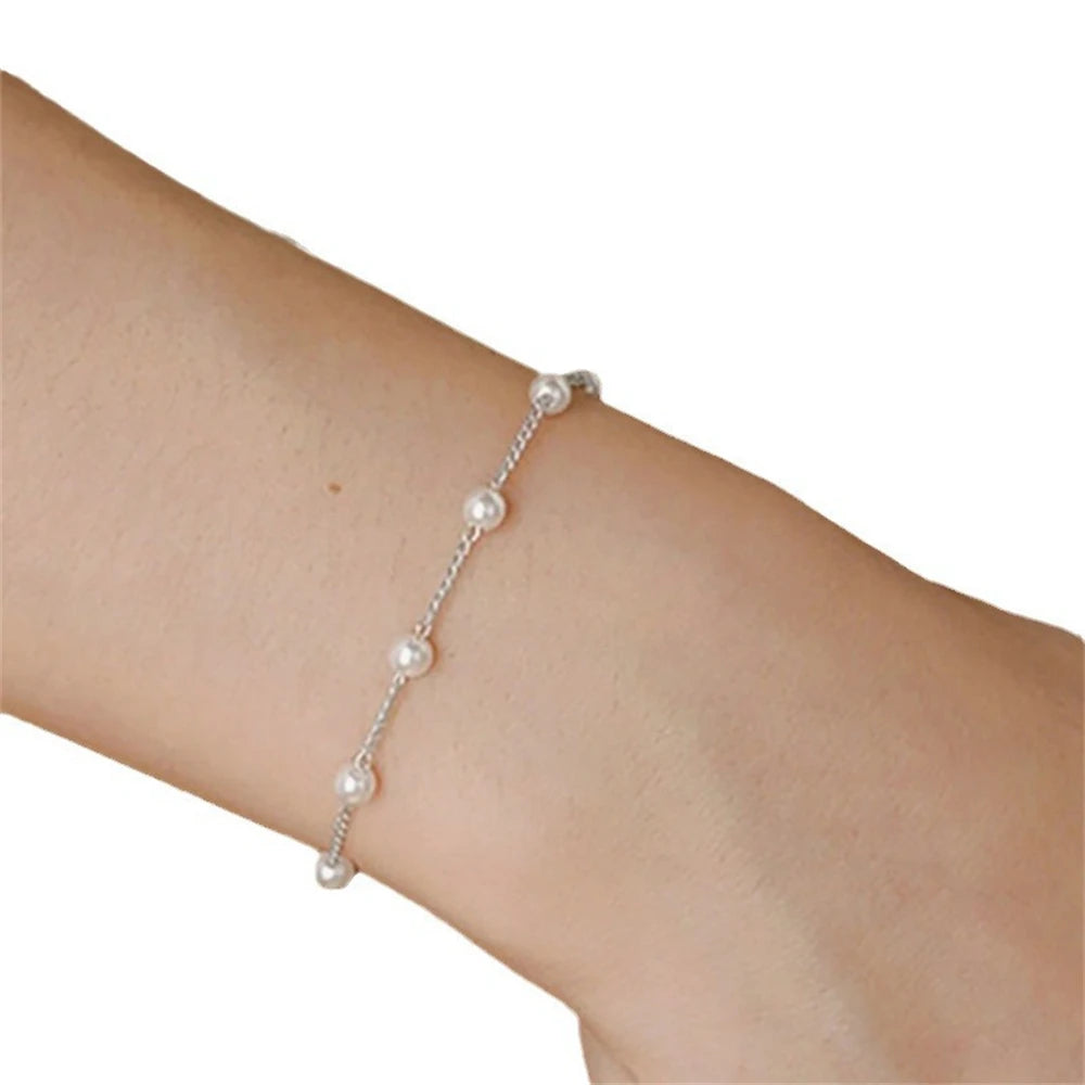 Women Simple Pearls Bracelets Vintage Beads Metal Chain Bracelet Fashion Luxury Design Elegant Stacked Wear Jewelry Charm Gifts